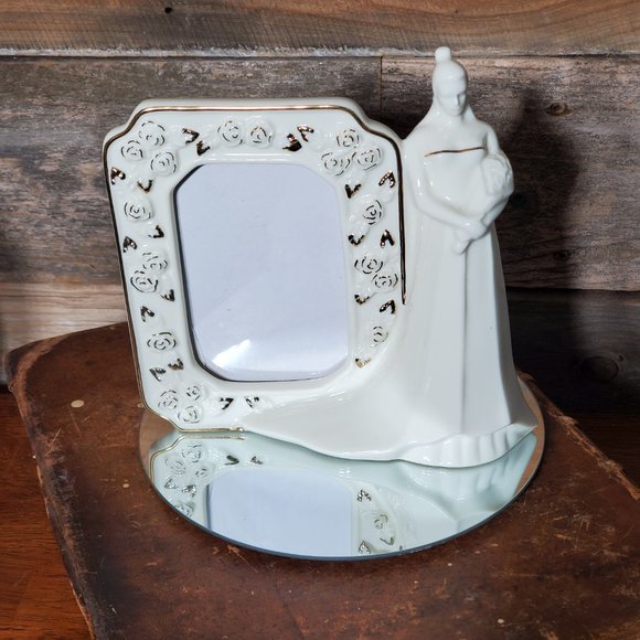 MIKASA Wedding Bells, Ivory White Porcelain Picture Frame Gold Trim - Picture 6 of 7